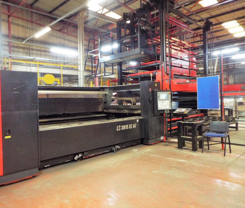 CNC laser cutting machine